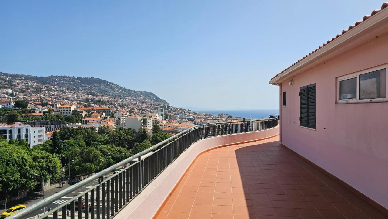 Garden And Seaview Apartment - Free Parking Funchal  Zewnętrze zdjęcie